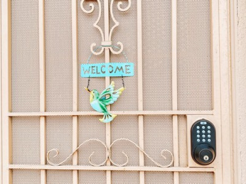 Beautiful room 15’ to downtown LA