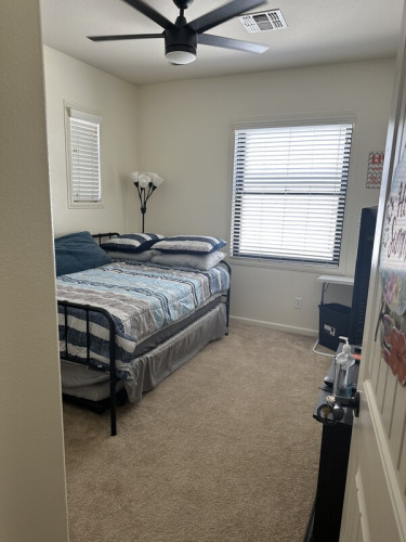 Private Bedroom - Gallery - 7