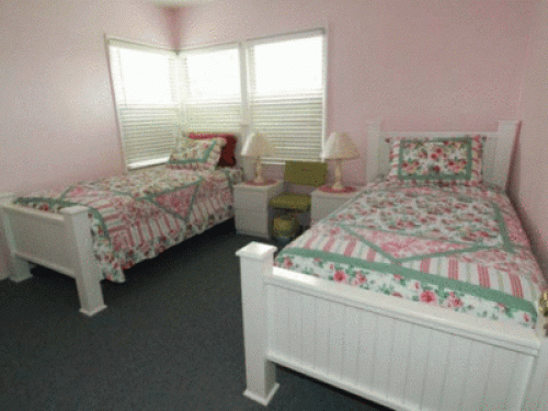Friendly  &  outgoing in California - Gallery - 8