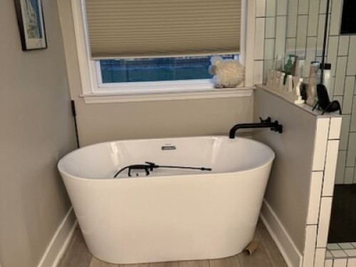 Near hospitals quiet bright comfy