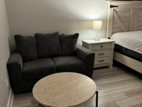 Near hospitals quiet bright comfy