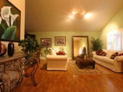 Private Room In Super Nice Home!