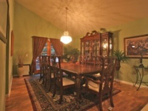 Private Room In Super Nice Home!