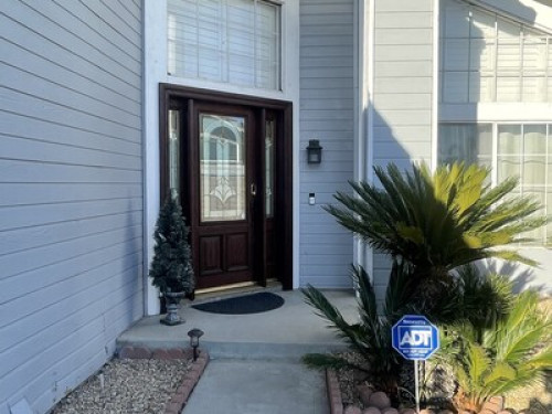 Spacious 4 bedroom house 