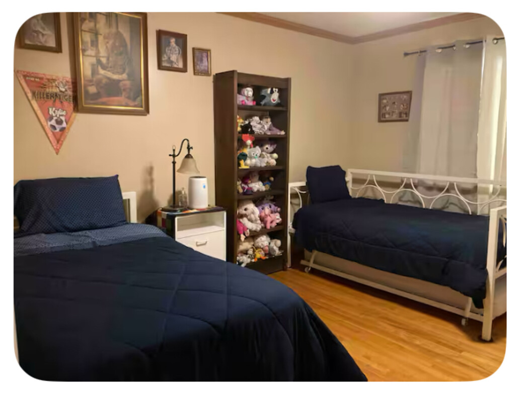 Bedroom 1(Single Bed) - 1