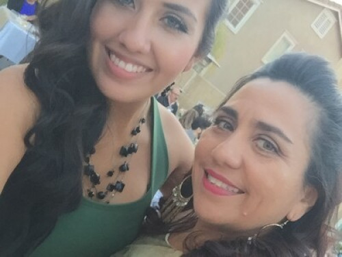 fun damily that loves jesus