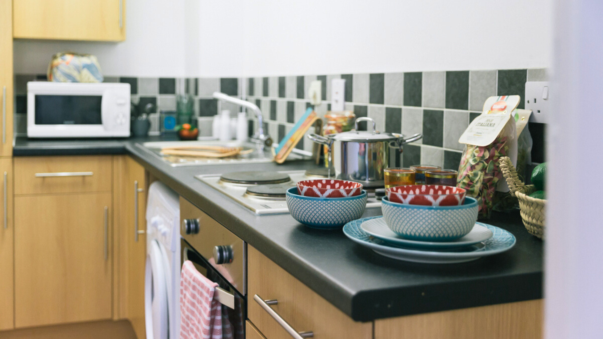  Classic 3 Bed Flat  -  Pavilion Court  - Gallery -  6
