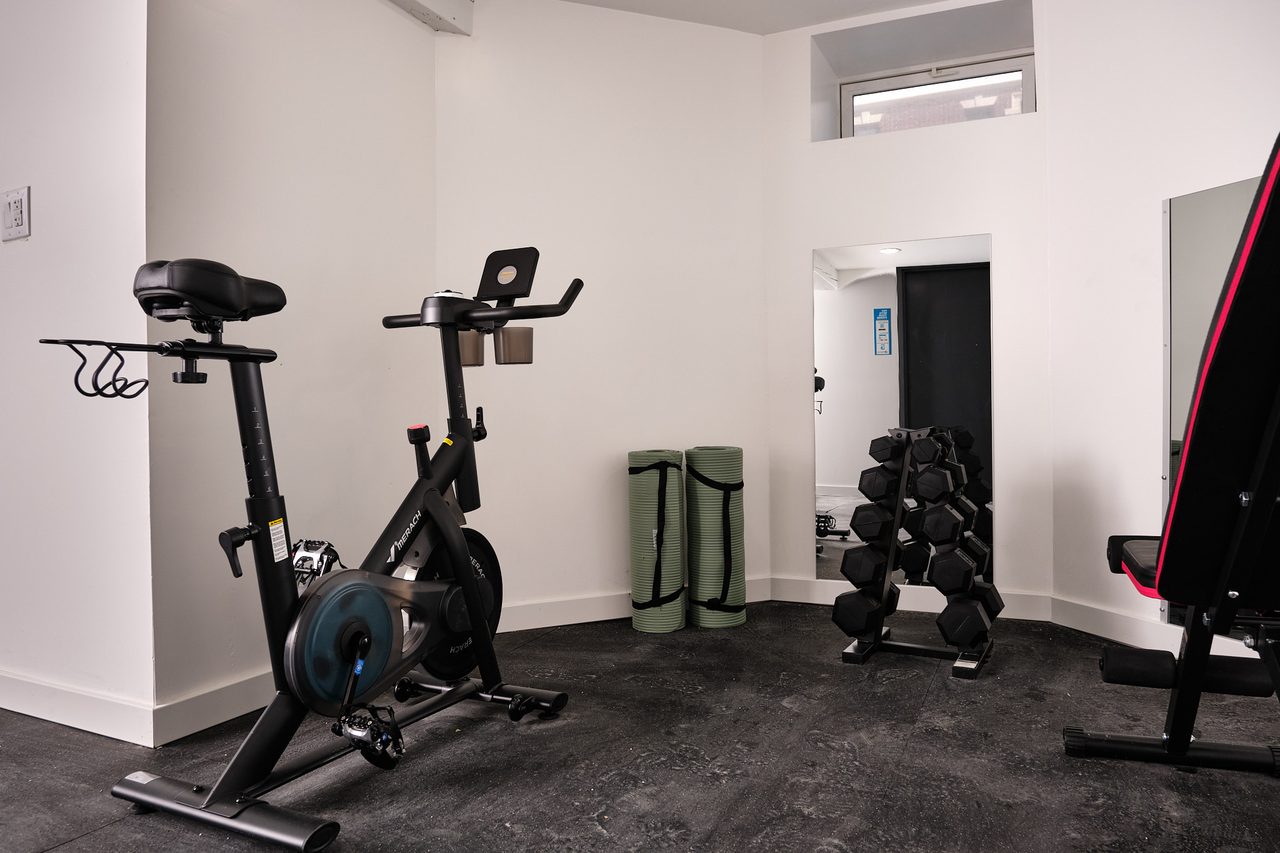 #1894: Ditmas Park - Queen Bedroom A W/ Private Bathroom - #1894: Ditmas Park - Gallery - 7