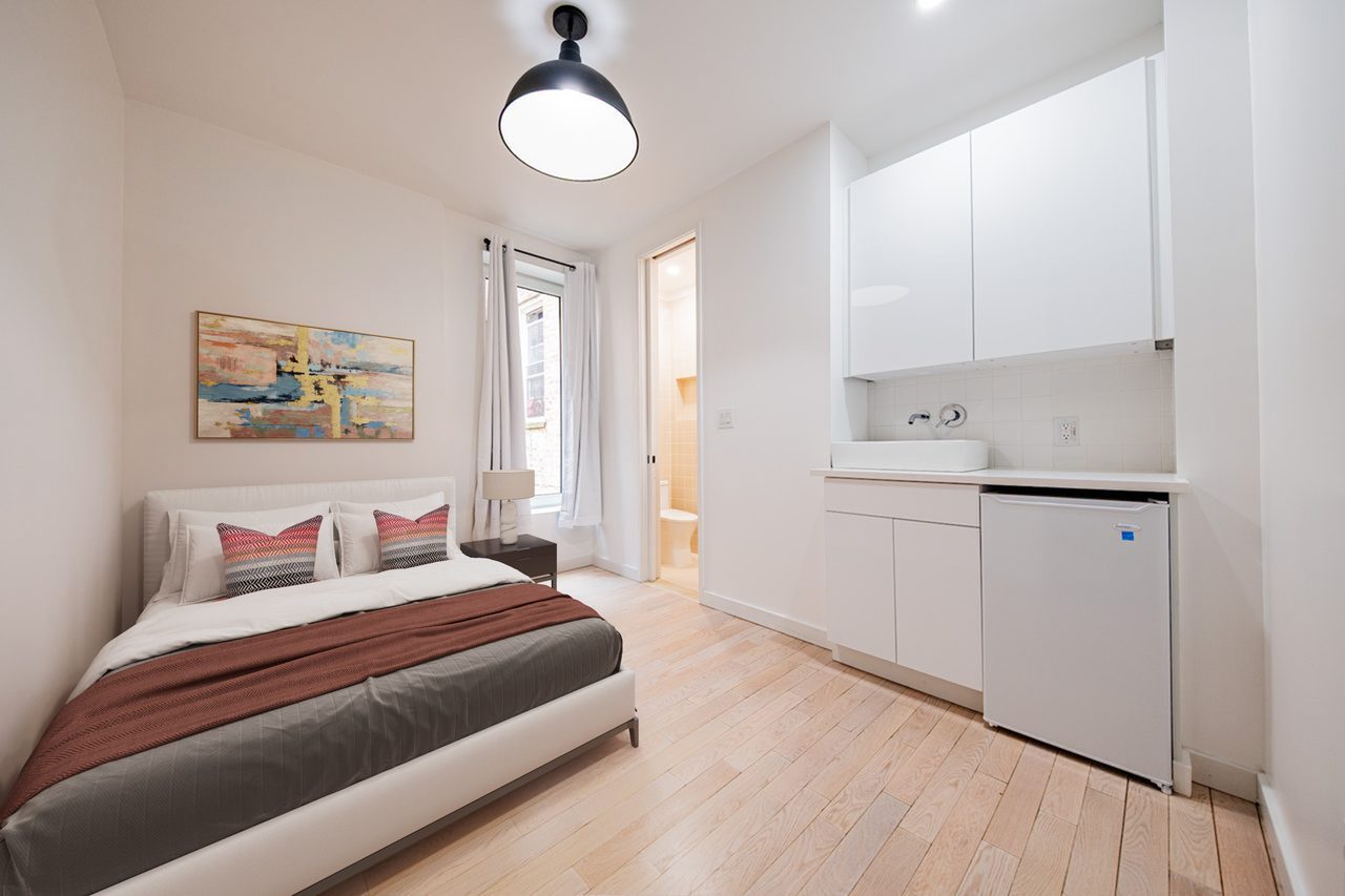 #1894: Ditmas Park - Queen Bedroom C W/ Private Bathroom - #1894: Ditmas Park - Gallery - 16