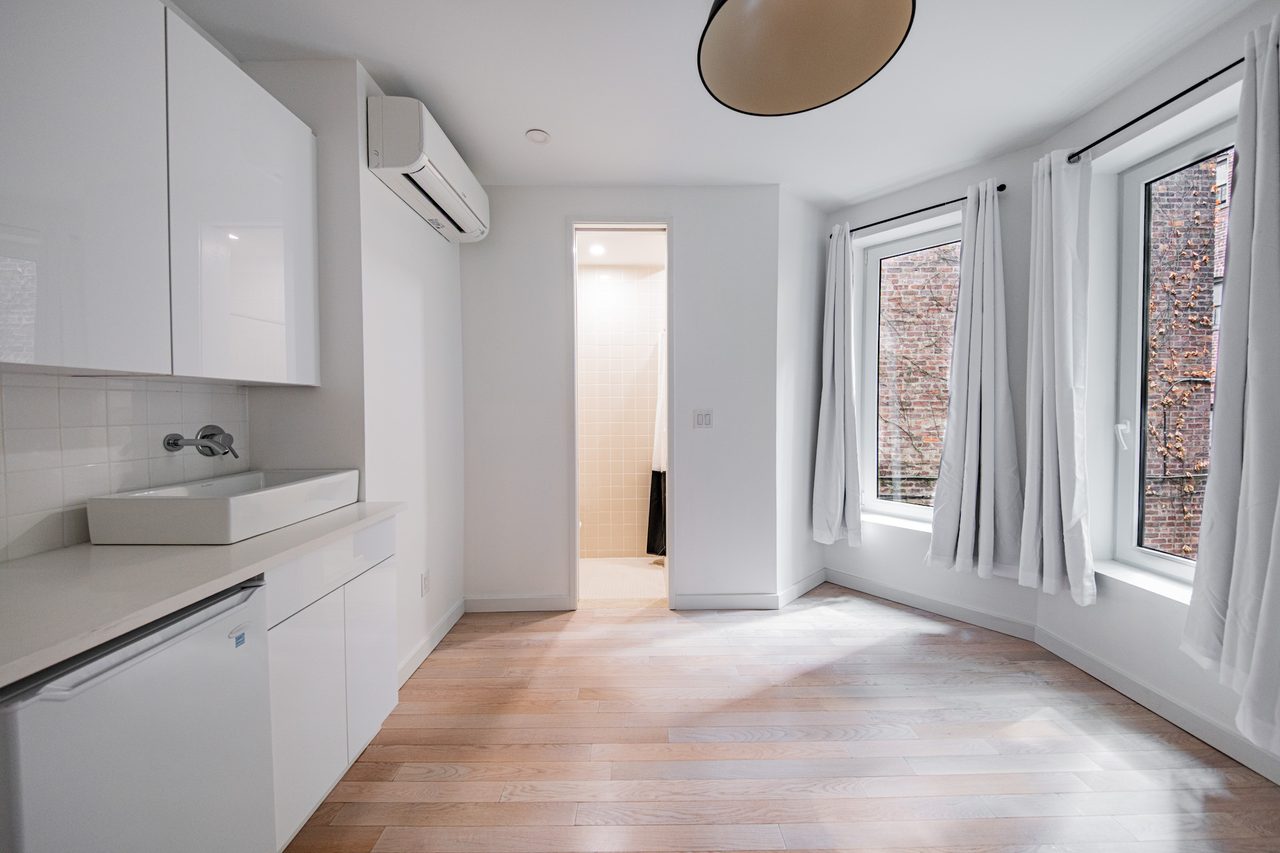 #1893: Ditmas Park - Queen Bedroom D W/ Private Bathroom - #1893: Ditmas Park - Gallery - 21
