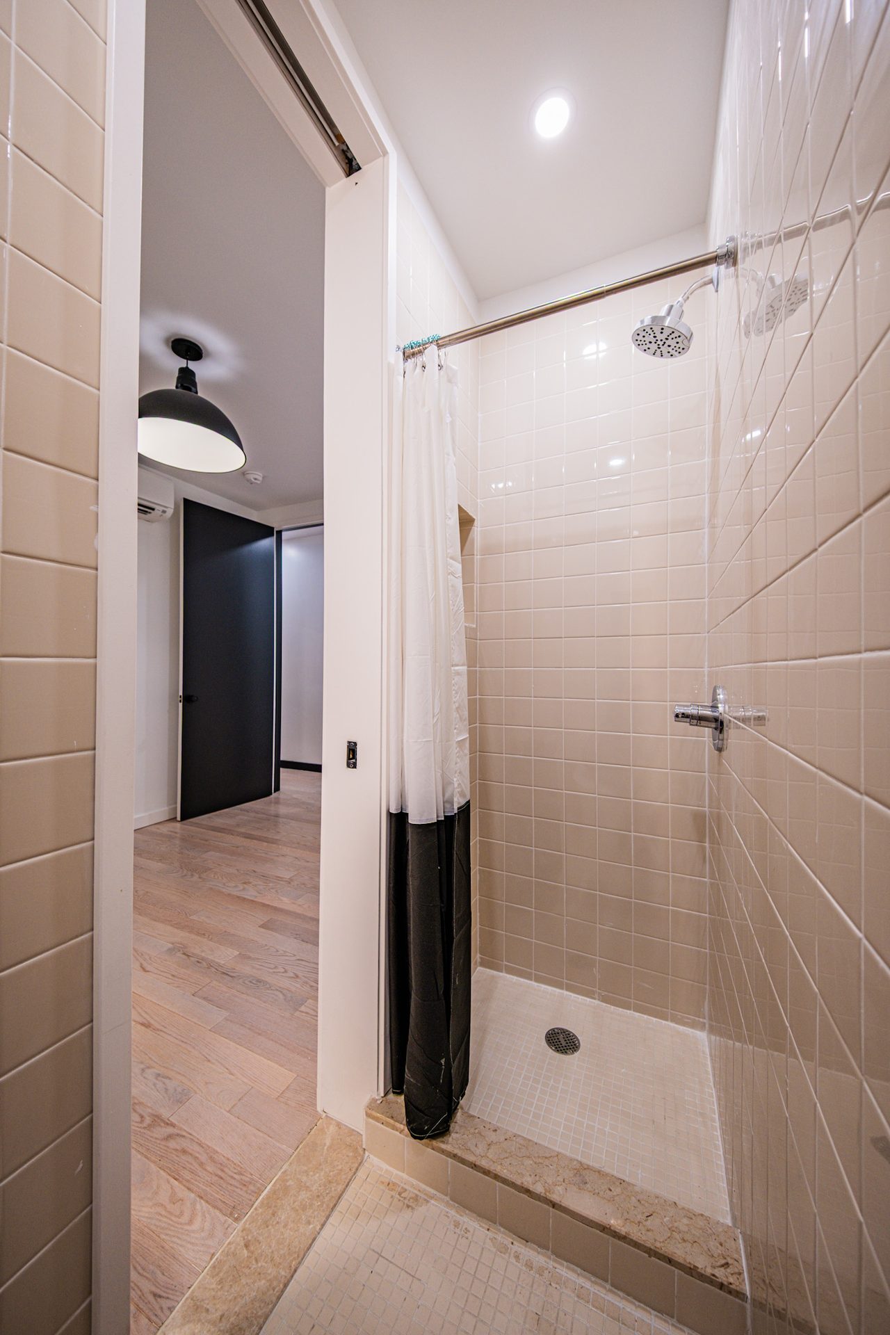 #1893: Ditmas Park - Queen Bedroom C W/ Private Bathroom - #1893: Ditmas Park - Gallery - 12