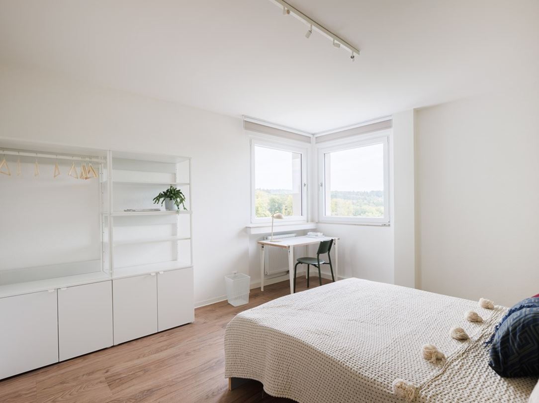  702A  -  Aachen Preuswald  - Gallery -  7