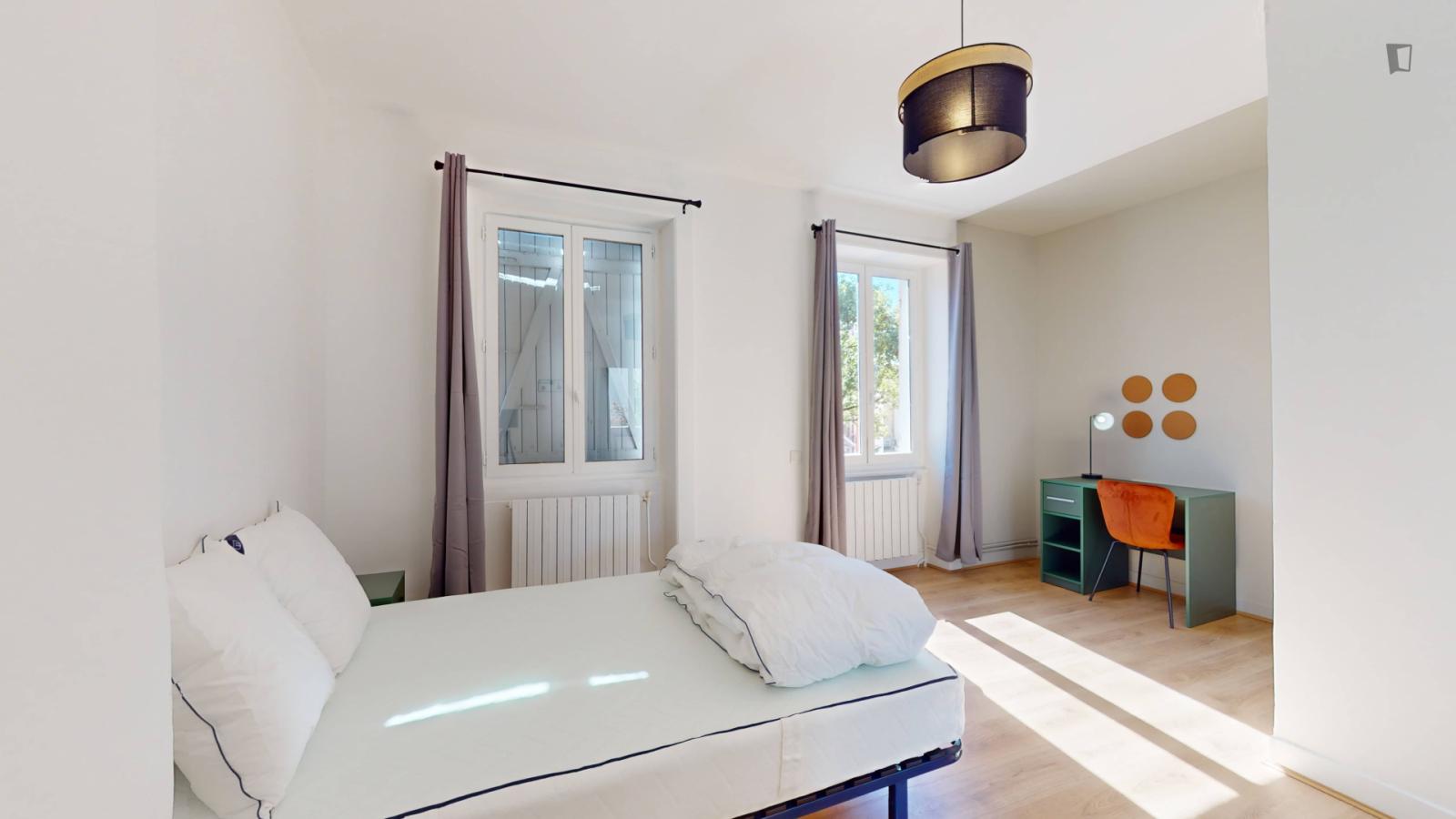 Sunny Single Bedroom In Gratte Ciel - 1
