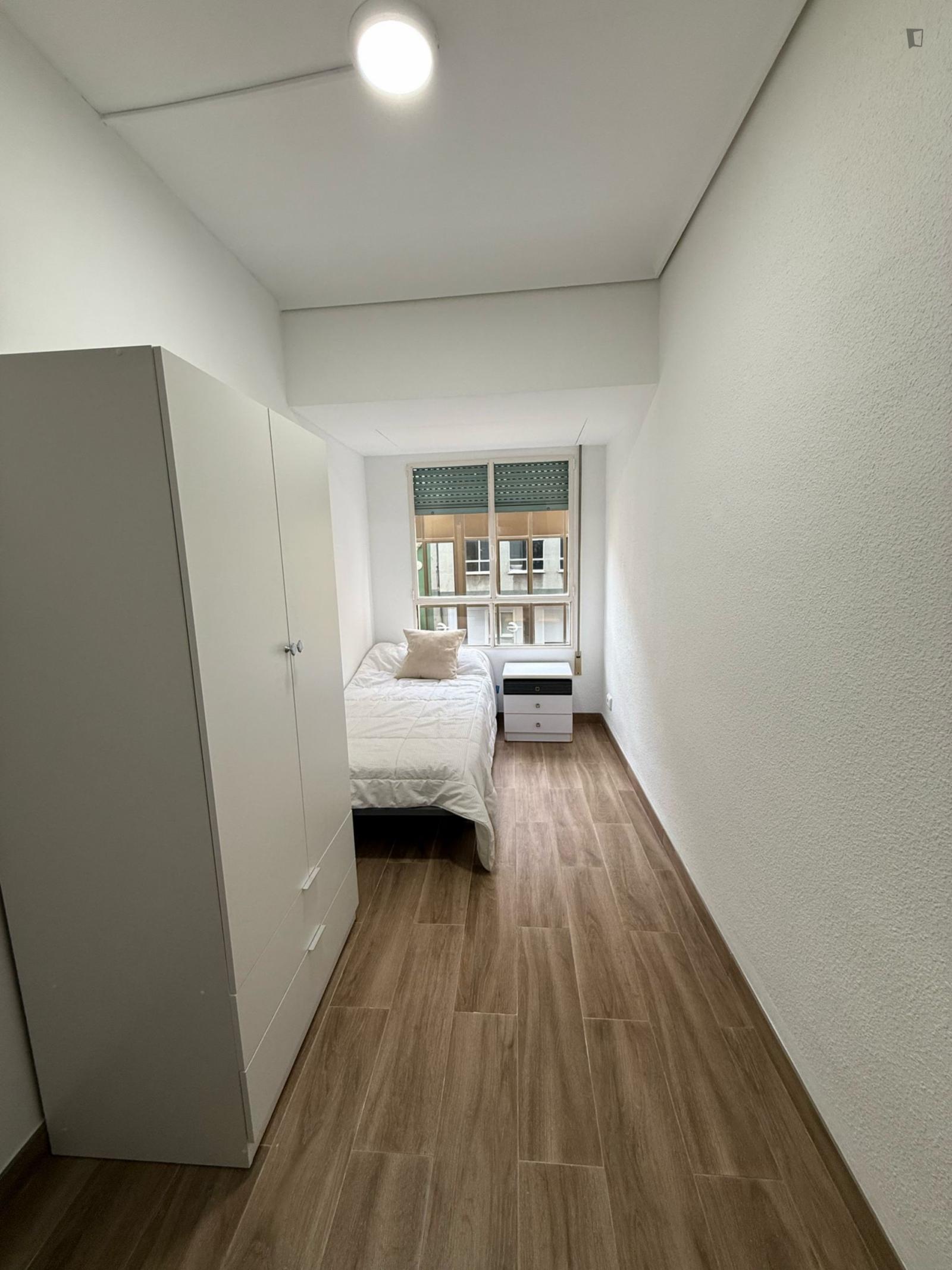 Lovely Single Bedroom In The Centre Of Castellón De La Plana - 1