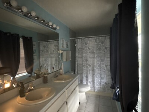 Charming room with king size bed, p