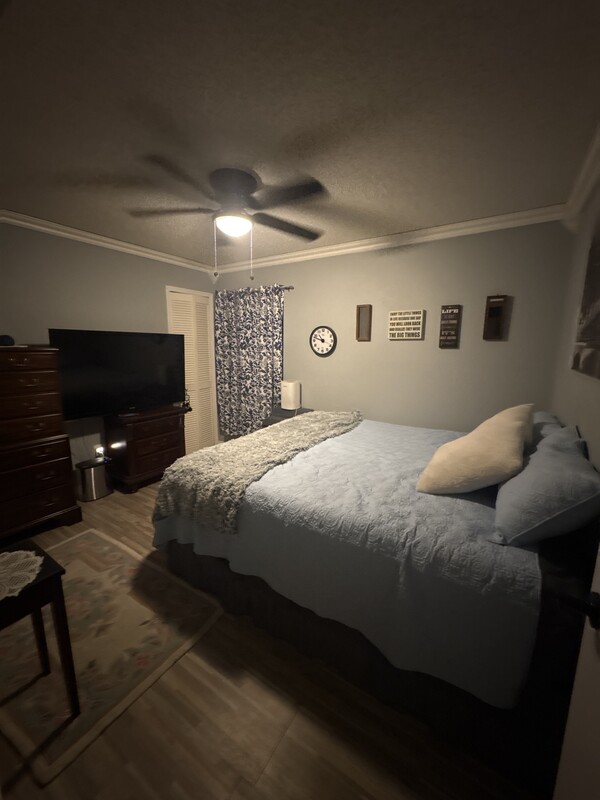 King Bedroom (Single Bed) - 1