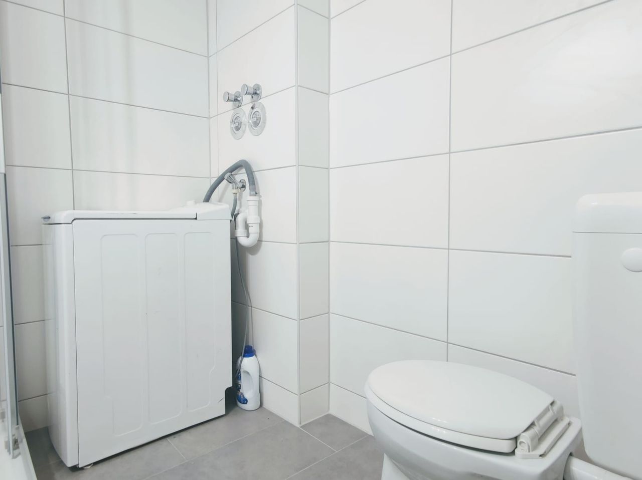  Room In 5-Room Flasthare  -  Room in 5-room flasthare  - Gallery -  5