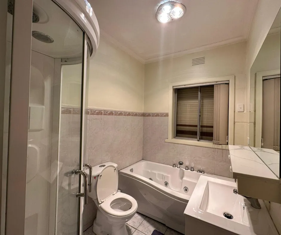 Room 1 (Private) - 6