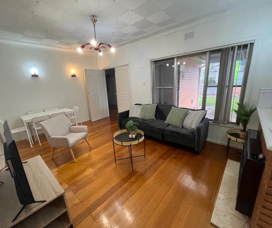 Room 1 (Private) - 8