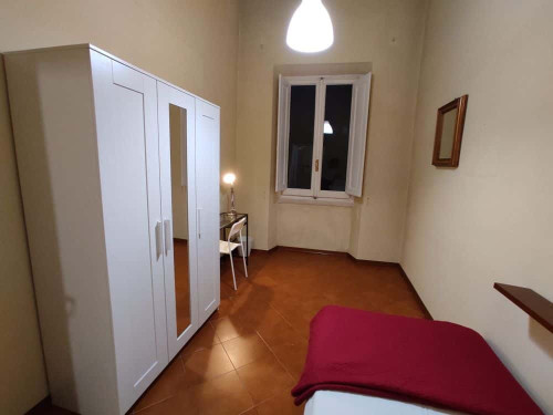 Stanza privata in Viale Dei Mille 32