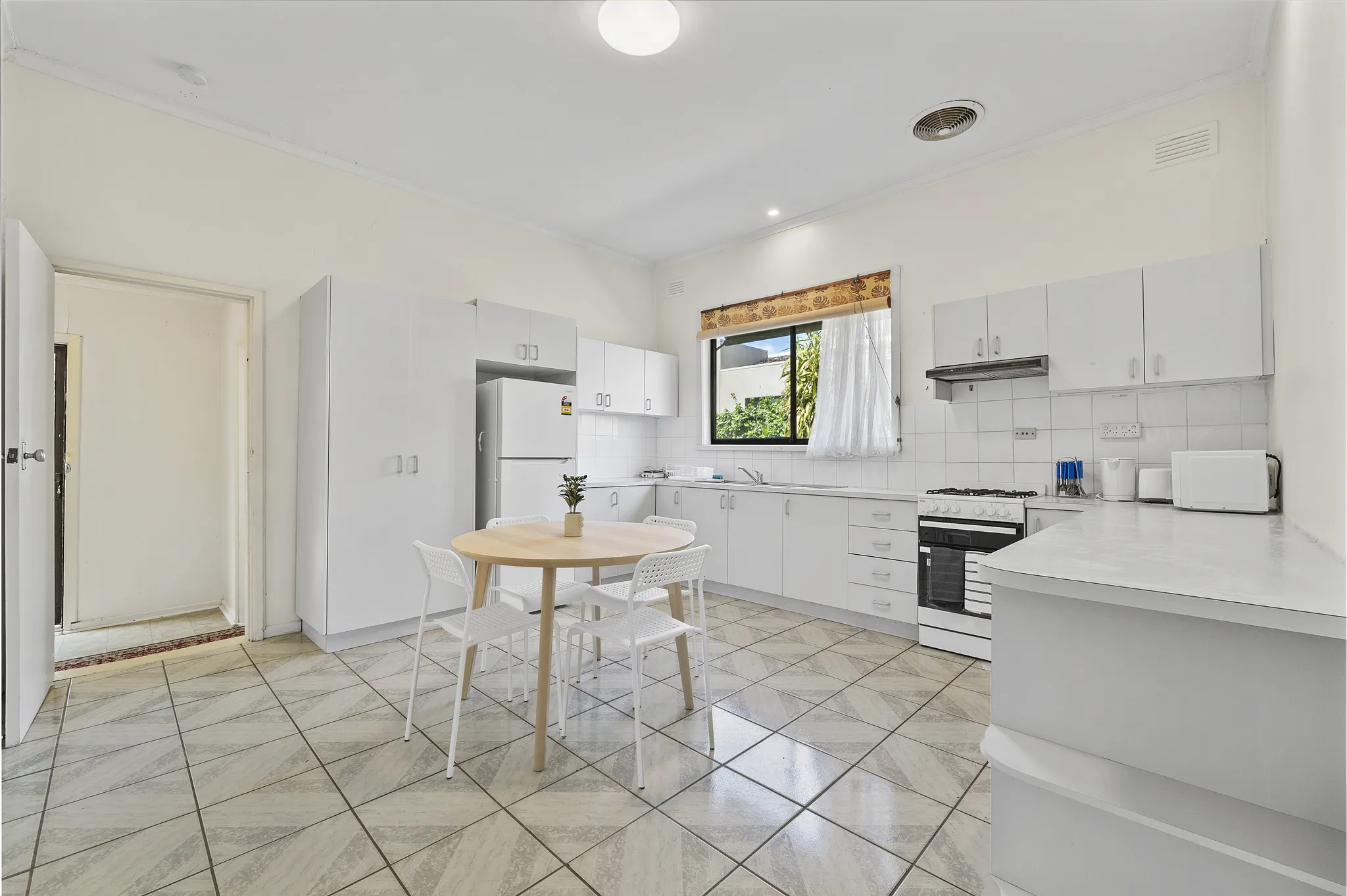Newport | MEL023 Room 1 - Newport, Melbourne - Gallery - 6