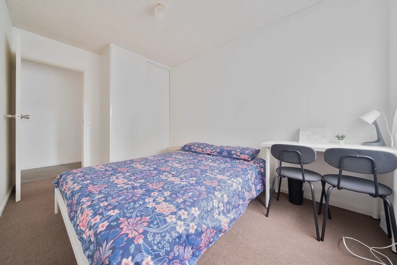 North Melbourne, Melbourne - Rooms