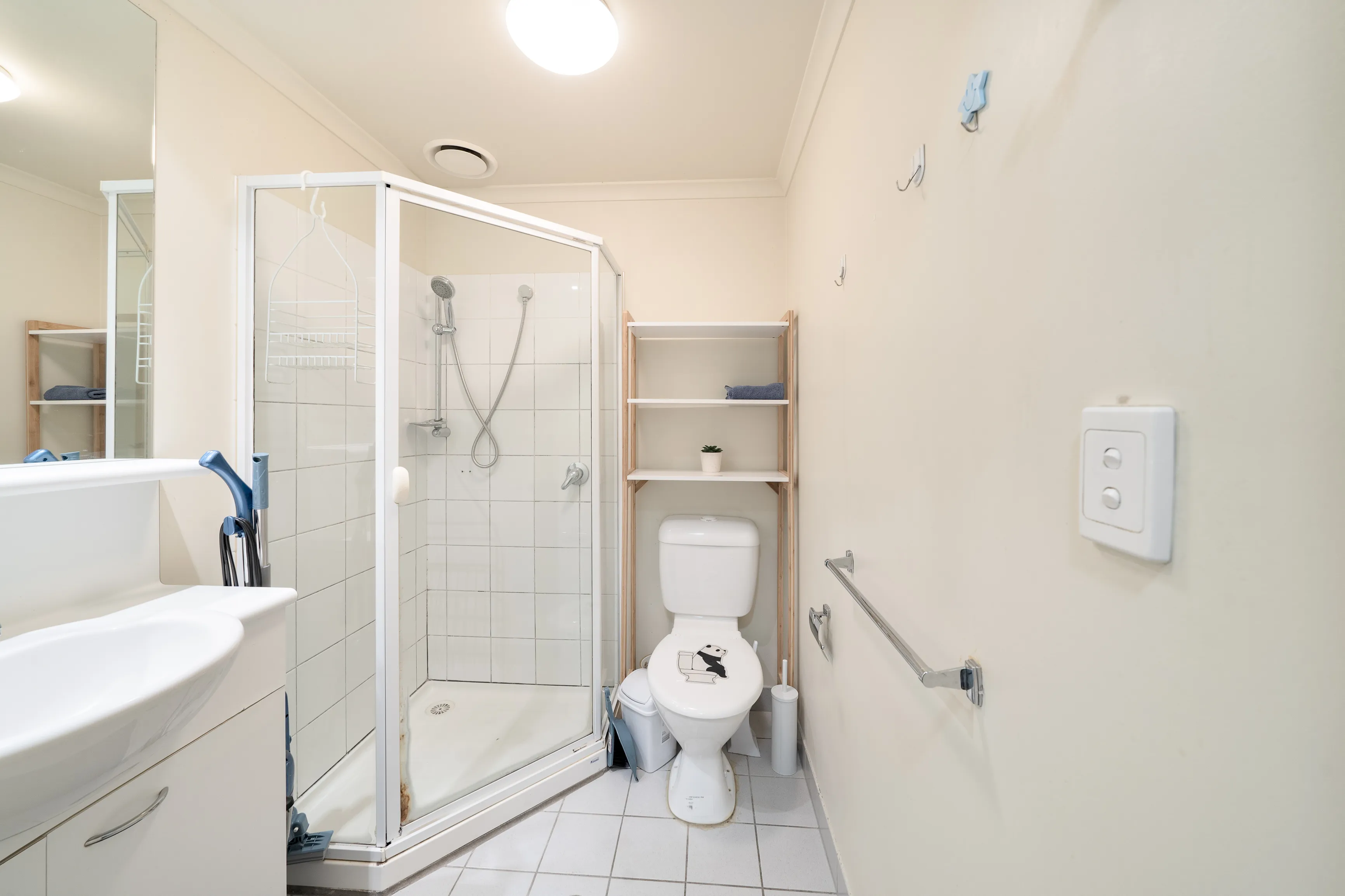  Carlton | MEL036 Room 2  -  Carlton, Melbourne  - Gallery -  2