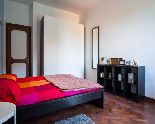 Stanza in Viale Giovanni Vicini