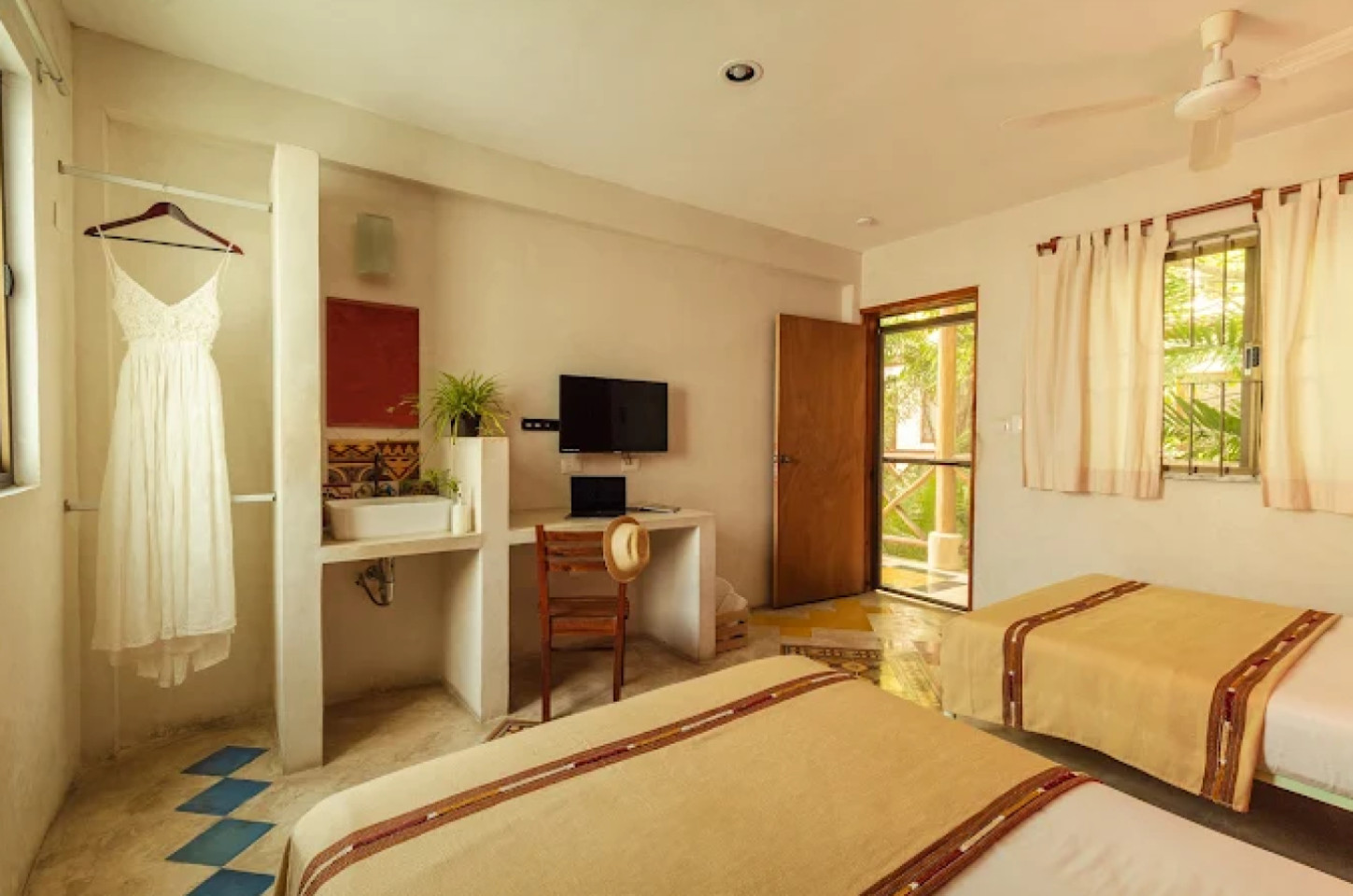 Bed In A 4-Bed Mixed Gender Room - 4