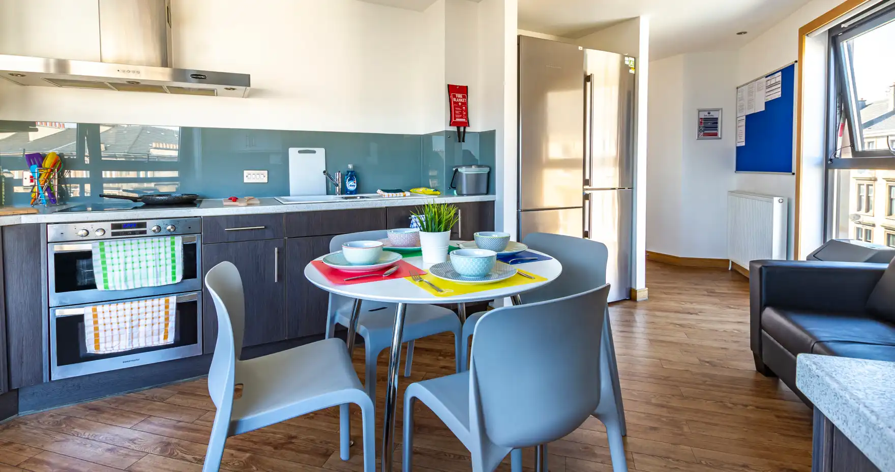  Classic Ensuite  -  Kaplan Living Glasgow — Argyle Street  - Gallery -  4