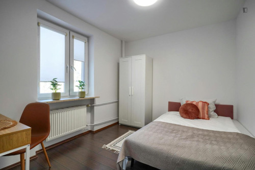 Comfy double bedroom near the centre of Warsaw