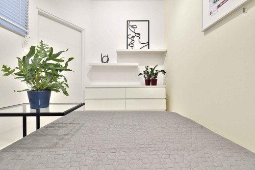Lovely 1-bedroom apartment in Śródmieście