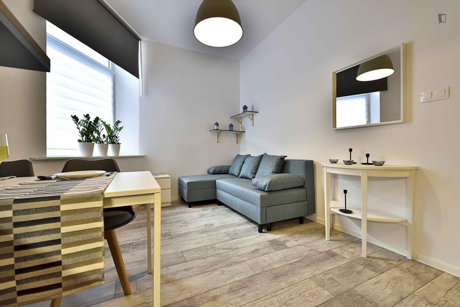 Lovely 1-Bedroom Apartment In Śródmieście - 1