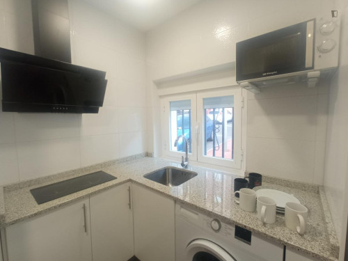 Cozy 2-bedrooms apartment close to the city center and the university