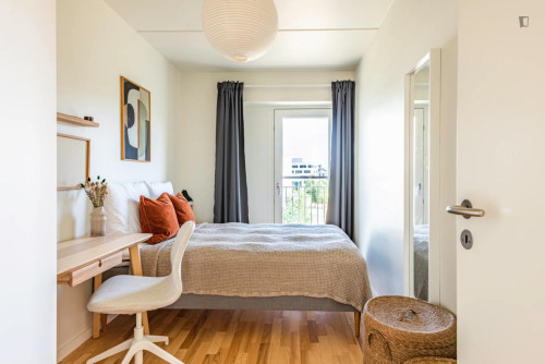 Comfortable single bedroom in shared flat in Sydhavnen