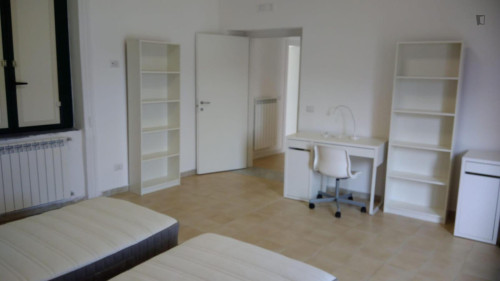 Comfortable twin/triple bedroom in Baronissi - Gallery - 20