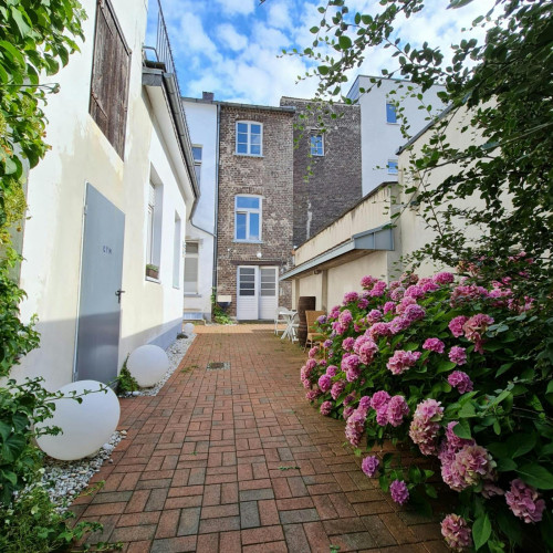 Bright studio in Beuel