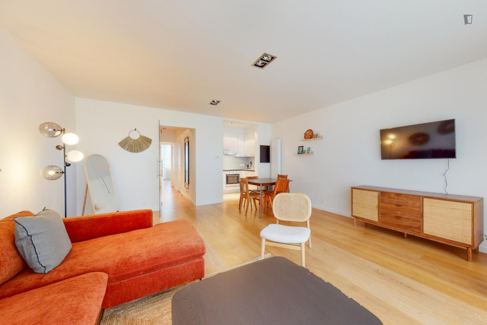 Spacious 1 Bedroom Apartment Near Madou Metro Station - 1