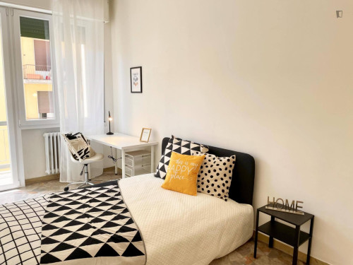 Alluring double bedroom in Bellariva