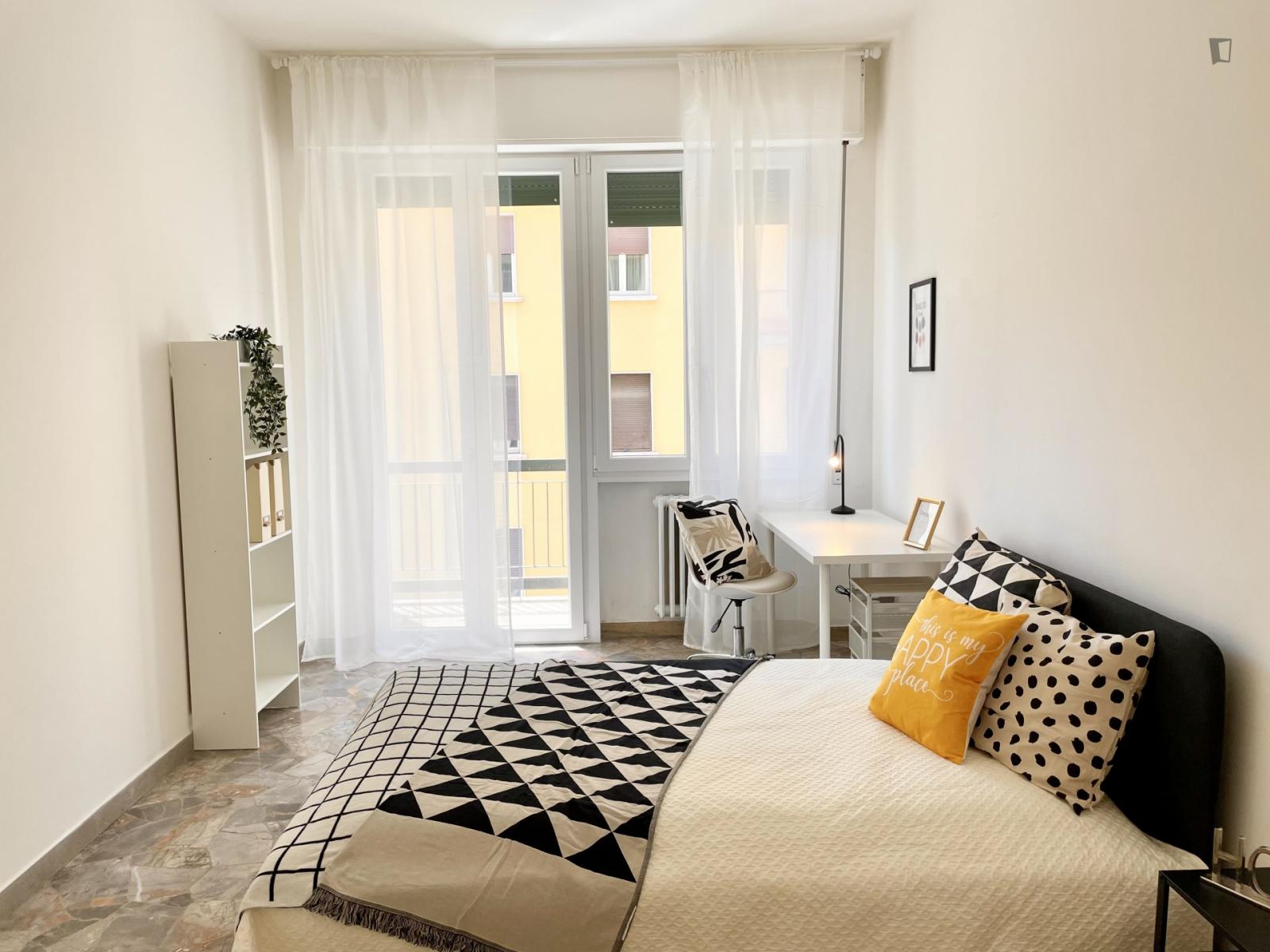 Alluring Double Bedroom In Bellariva - Alluring double bedroom in Bellariva - Gallery - 1