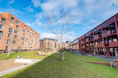 Luminous double bedroom in Valby Maskinfabrik