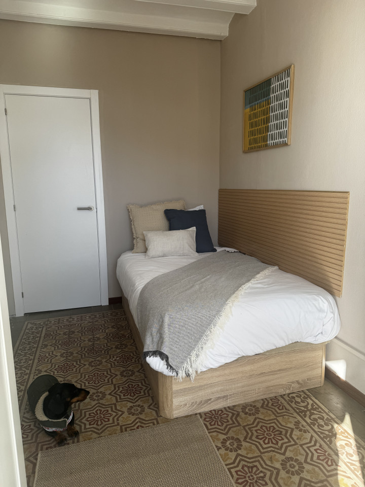  Room 1  -  Spacious Coliving Apartment in Dynamic Ciutat Vella, Steps from MACBA and Restaurants  - Gallery -  30