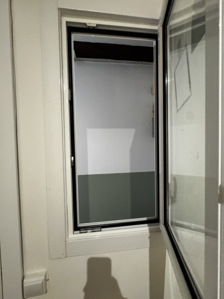  Room 3  -  Spacious Coliving Apartment in Dynamic Ciutat Vella, Steps from MACBA and Restaurants  - Gallery -  24