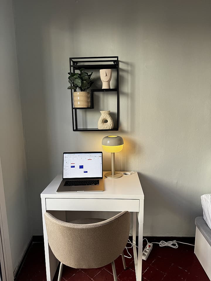  Room 5  -  Spacious Coliving Apartment in Dynamic Ciutat Vella, Steps from MACBA and Restaurants  - Gallery -  67