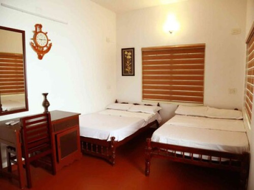 Back Packers Cochin Villa
