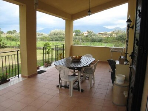 Beach and city lovers