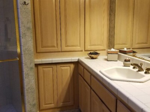 Large Furnished Bedrm/Private Bath