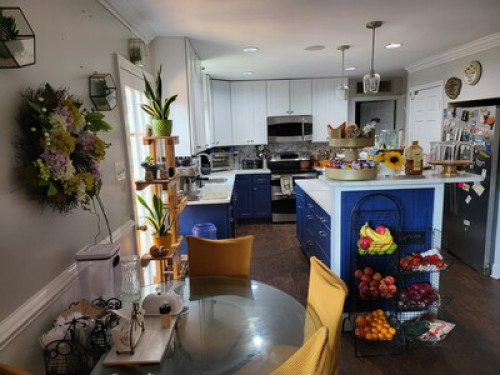 Large Single Family Home  - Gallery - 17