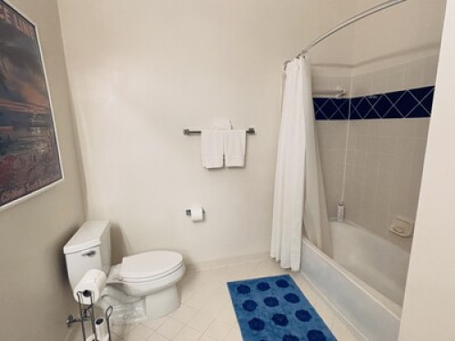Blue Velvet Retreat  - Gallery - 6