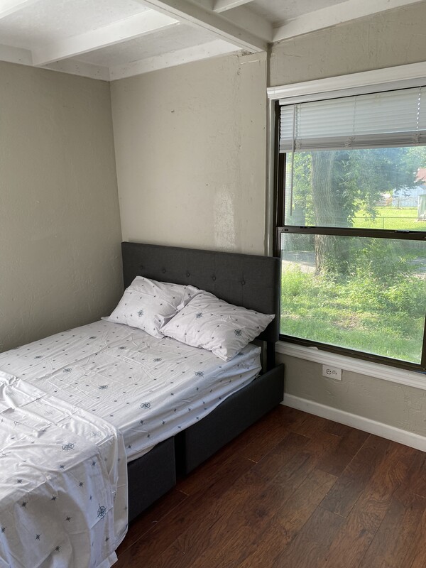 Master Bedroom(Full Room) - 1
